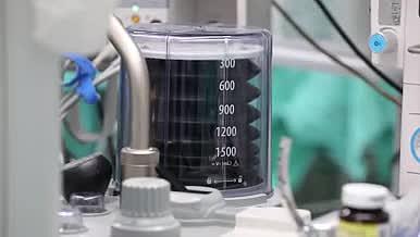 新冠肺炎手术呼吸机视频的预览图